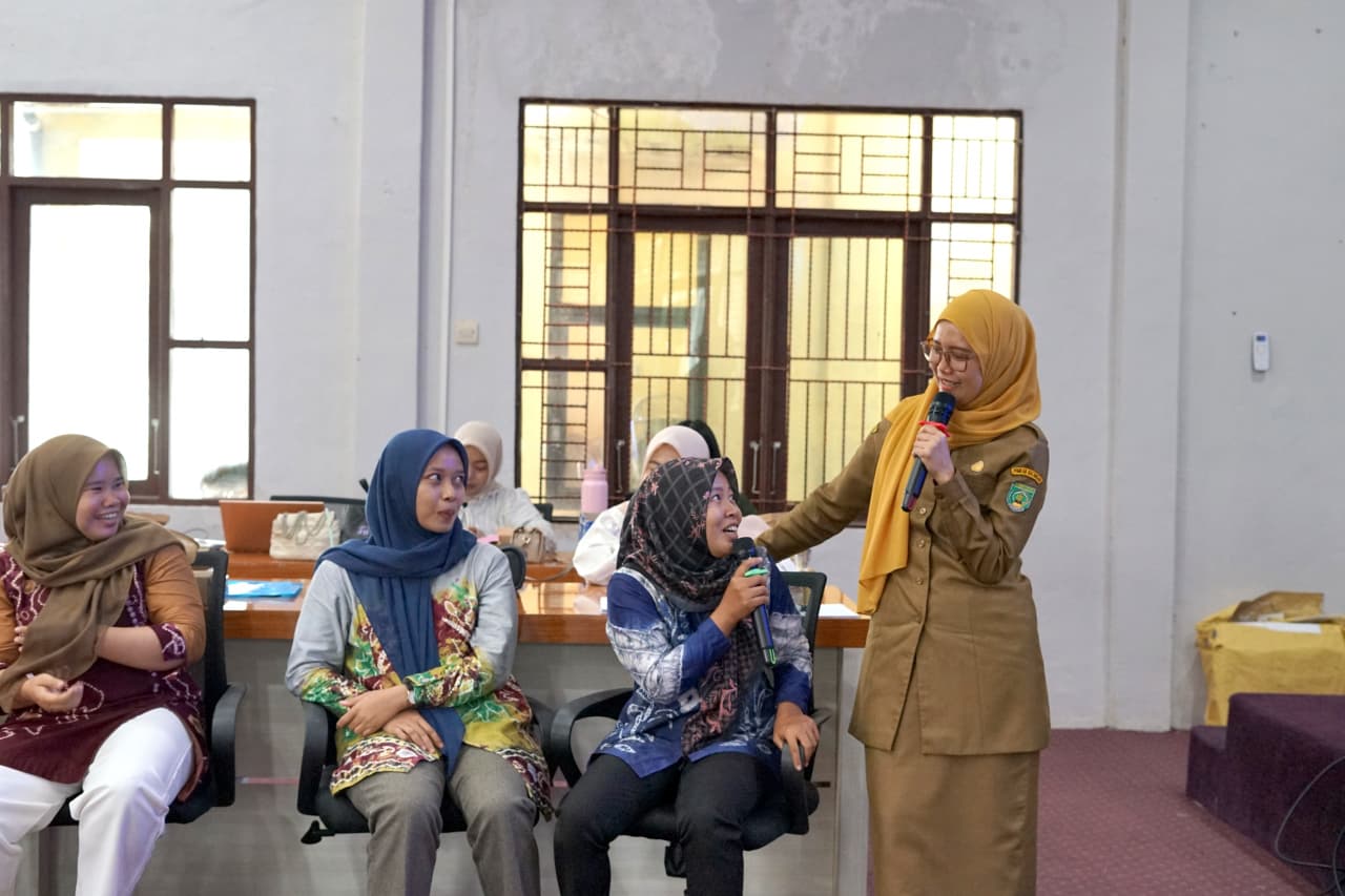 CEGAH STUNTING:Para kader Posyandu menerima pelatihan dari narasumber dari Dinas Kesehatan Balangan.
