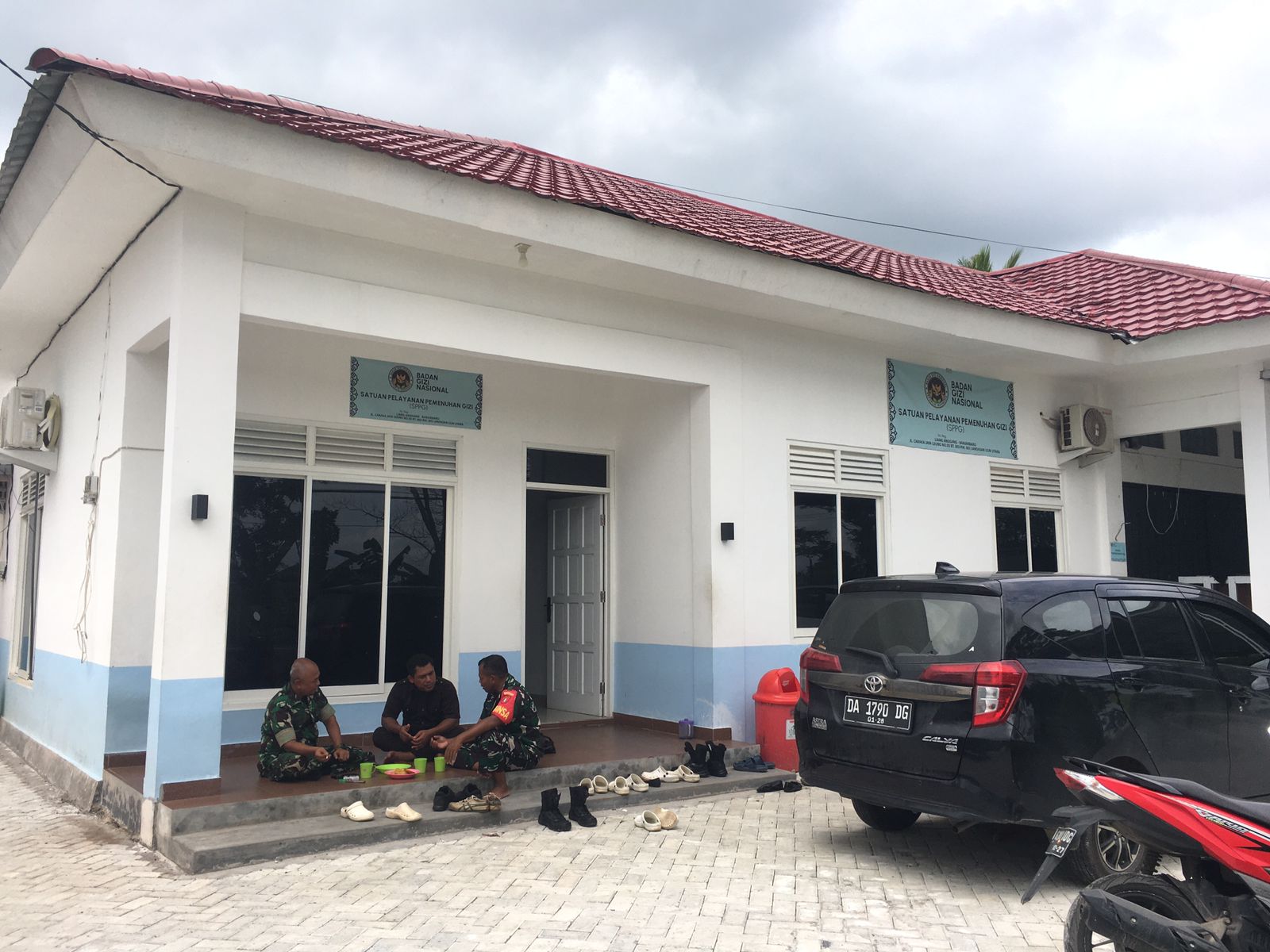 PENYEDIA: Satuan Pelayanan Pemenuhan Gizi (SPPG) di Jalan Caraka Ujung, Landasan Ulin Utara yang diduga menjadi penyedia MBG untuk dua sekolah tersebut.