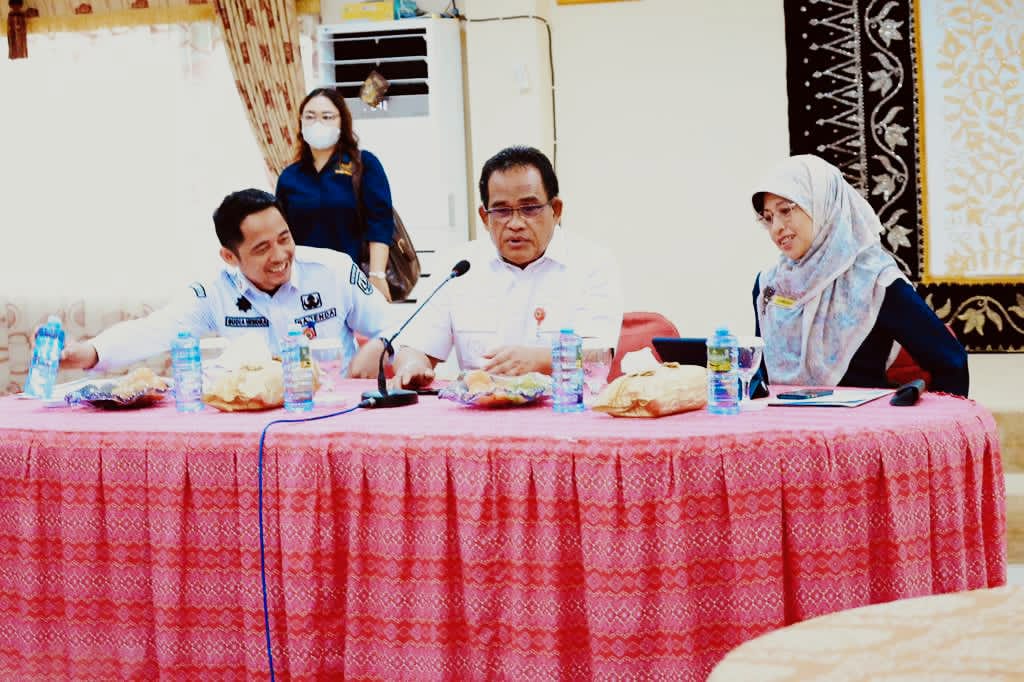 HADIR:Bupati HSU, H Sahrujani resmi buka sosialisasi pajak dan retribusi daerah, di Mes Negara Dipa Kota Amuntai, Rabu (29/10/2025).Foto:Pemkab HSU