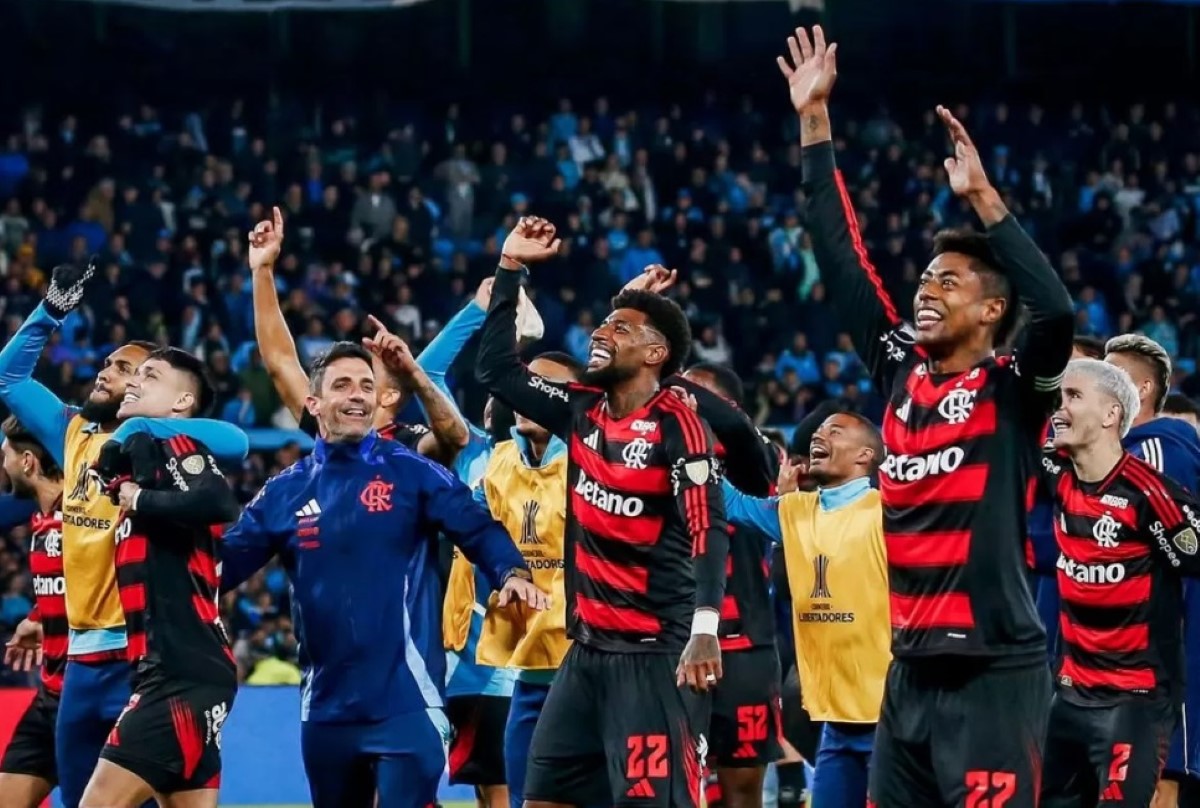 MENUJU FINAL: Selebrasi Flamengo usai menahan imbang Racing Club tanpa gol di leg kedua semifinal. (INSTAGRAM BRFOOTBALL)