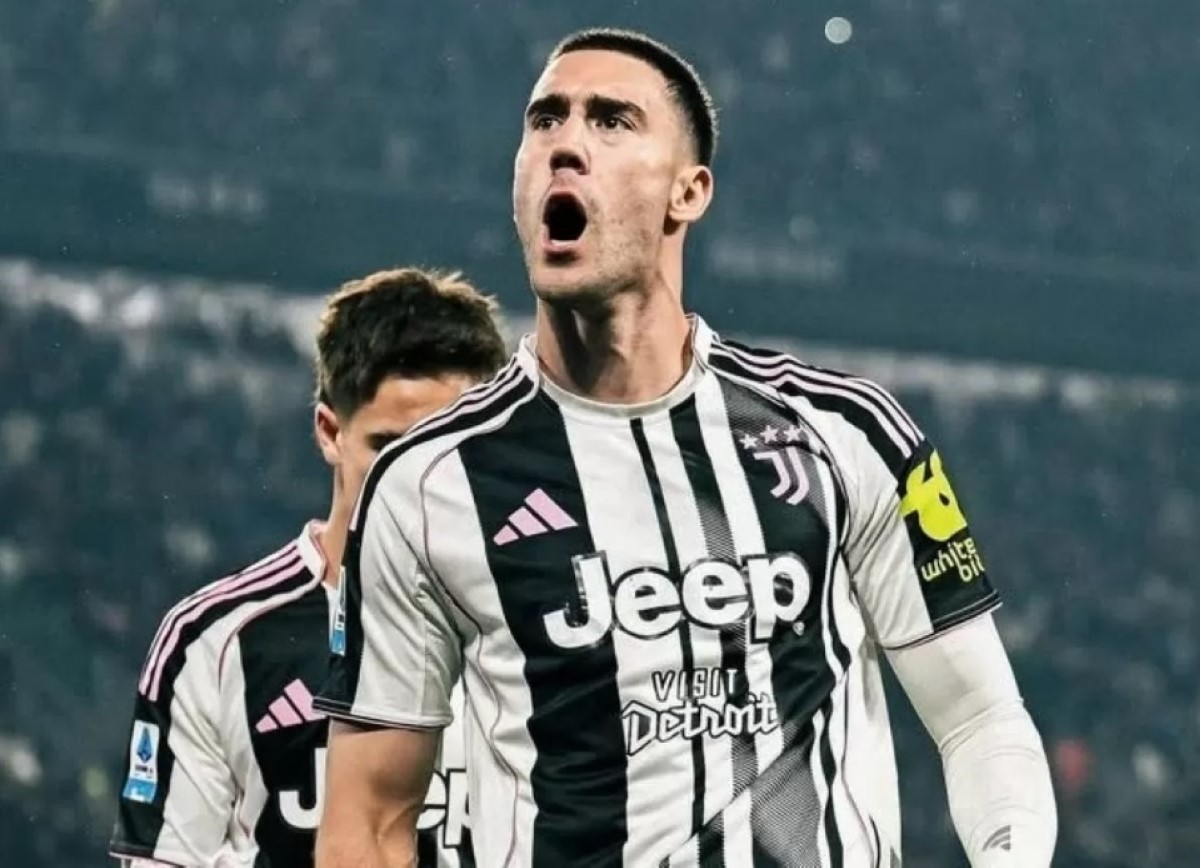 KEMBALI MENANG: Dusan Vlahovic merayakan golnya ke gawang Udinese.