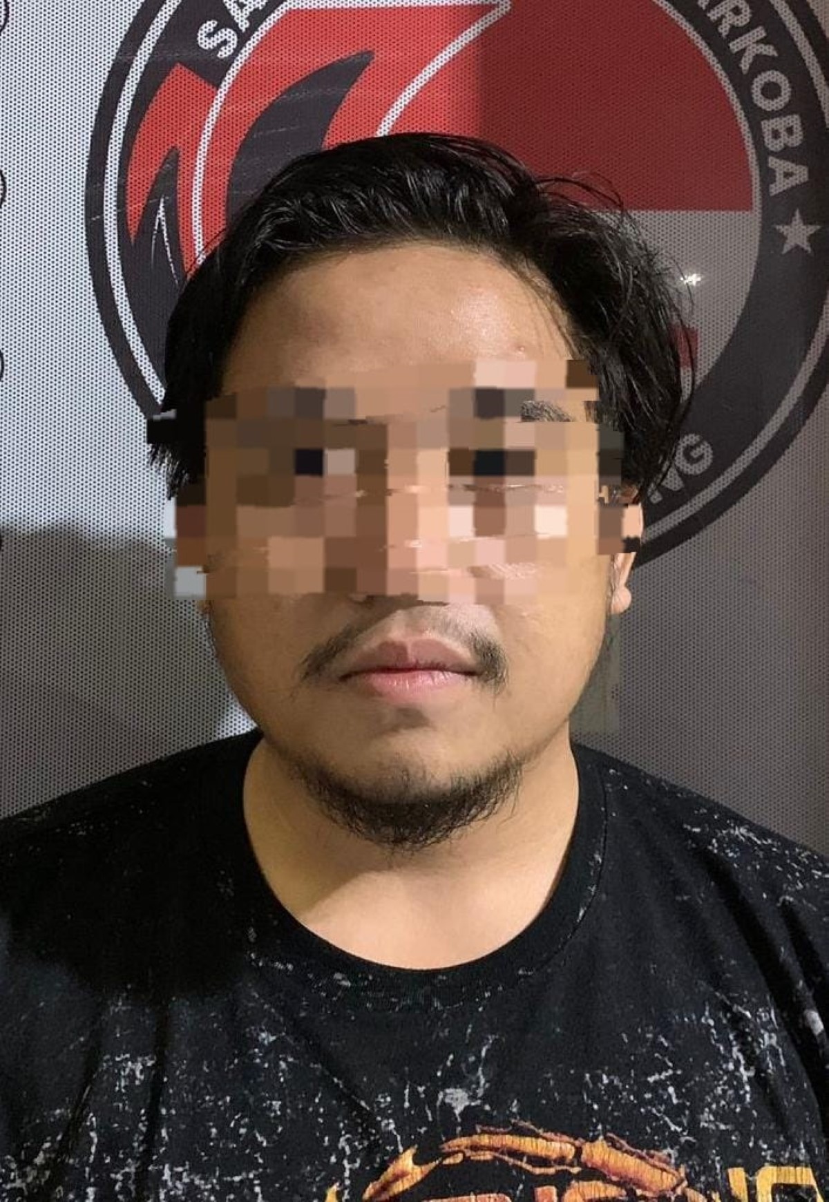 DITANGKAP: HA (24), diduga pengedar sabu warga Desa Patarikan Kecamatan Baniang Kabupaten Hulu Sungai Utara yang diamankan Satnarkoba Polres Tabalong.