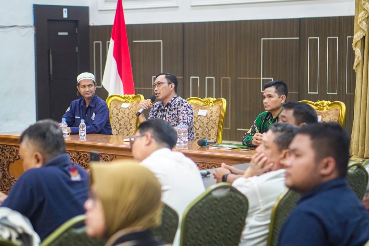 RAPAT: Pemko Banjarbaru mulai mematangkan persiapan menjelang pelaksanaan kegiatan 5 Rajab pada rapat bersama yang diselenggarakan Jumat (31/10) tadi.