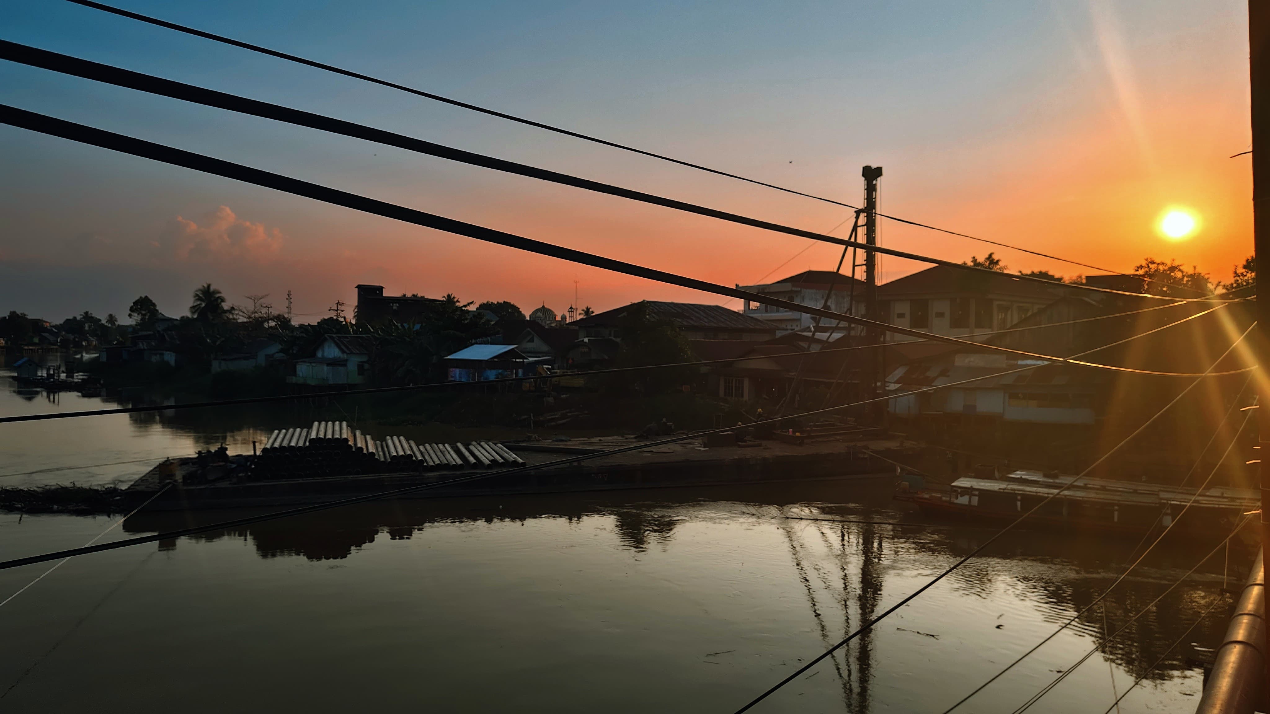 DOKUMENTASI: Sungai Negara yang membelah Kota Amuntai Kabupaten Hulu Sungai Utara biasanya meluap jika intensitas hujan tinggi.