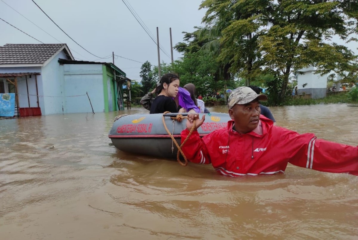 TERENDAM: Kecamatan Pengaron, Kabupaten Banjar menjadi langganan banjir tiap musim hujan. Tahun ini, kembali menjadi ancaman.
