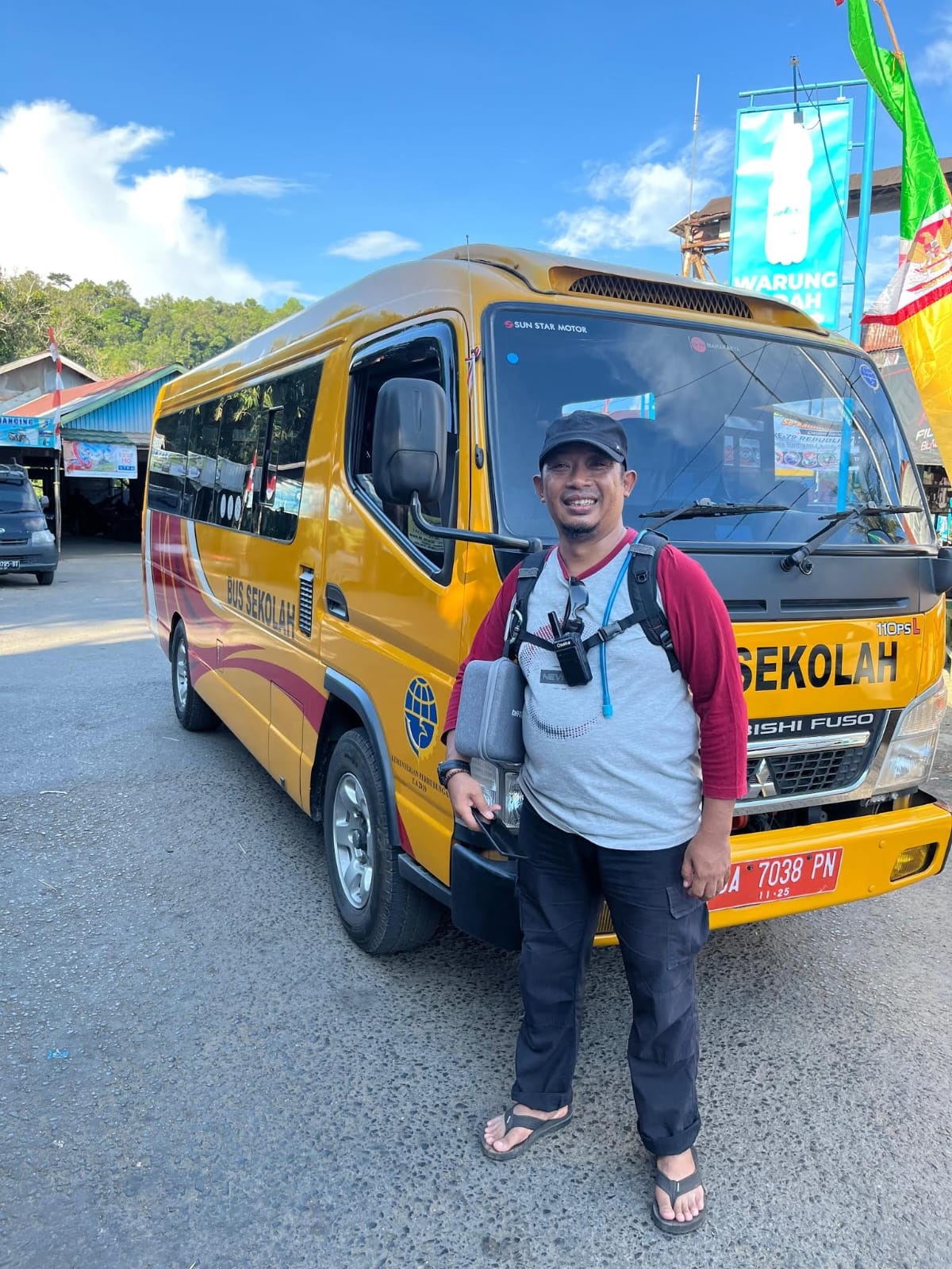 MENDEDIKASIKAN: Kabid Lalu Lintas Jalan pada Dinas Perhubungan Kota Banjarbaru, Adi Royan Pratama yang mendedikasikan diri jadi relawan.