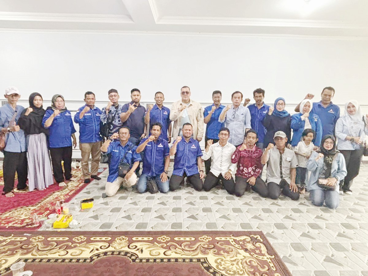 SEMANGAT: Plt Ketua DPD Partai Demokrat Kalsel Rully Rozano roadshow ke Kabupaten Barito Kuala.