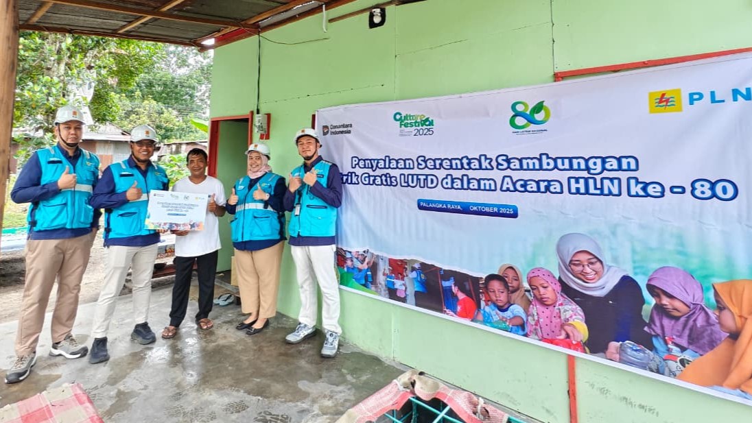 PEDULI SOSIAL:Program LUTD merupakan inisiatif sosial para pegawai PLN melalui donasi sukarela untuk membantu masyarakat kurang mampu menikmati listrik secara mandiri dan legal.