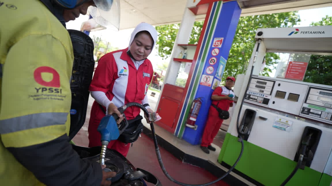 PERMINTAAN MELONJAK:Pertamina memastikan pasokan Pertamax aman.