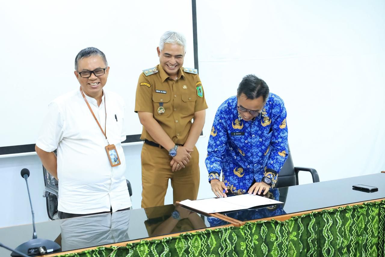 MOMEN:Pemkab HSU melalui Wabup Hero Setiawan memperkuat komitmen pengembangan sektor pertanian melalui perjanjian kerja sama dengan Fakultas Pertanian ULM.