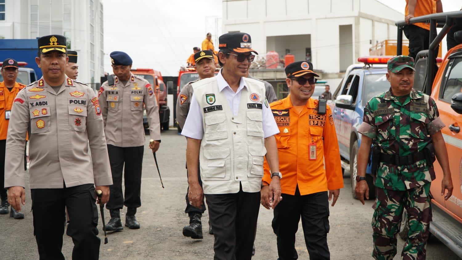 Pemkab Balangan menetapkan status siaga darurat bencana hidrometeorologi hingga Januari 2026 untuk meningkatkan kesiapsiagaan menghadapi potensi banjir dan longsor. (Rahmi untuk Radar Banjarmasin)