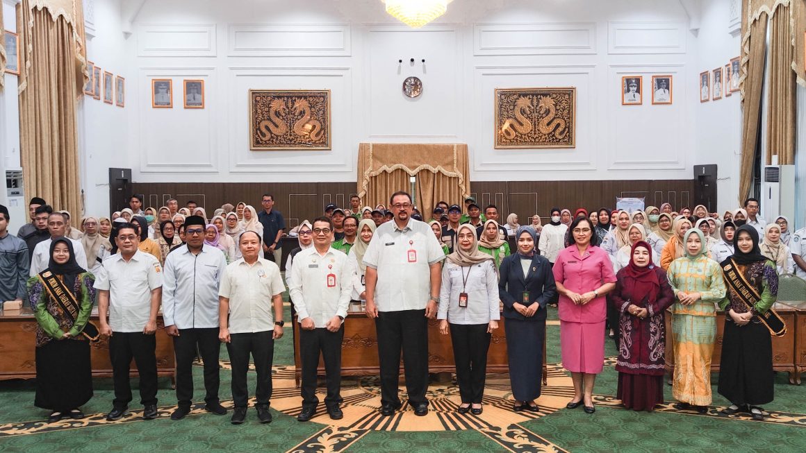 SINERGI:Foto bersama disela acara Bimbingan Teknis (Bimtek) Konvensi Hak Anak (KHA) Tahun 2025.