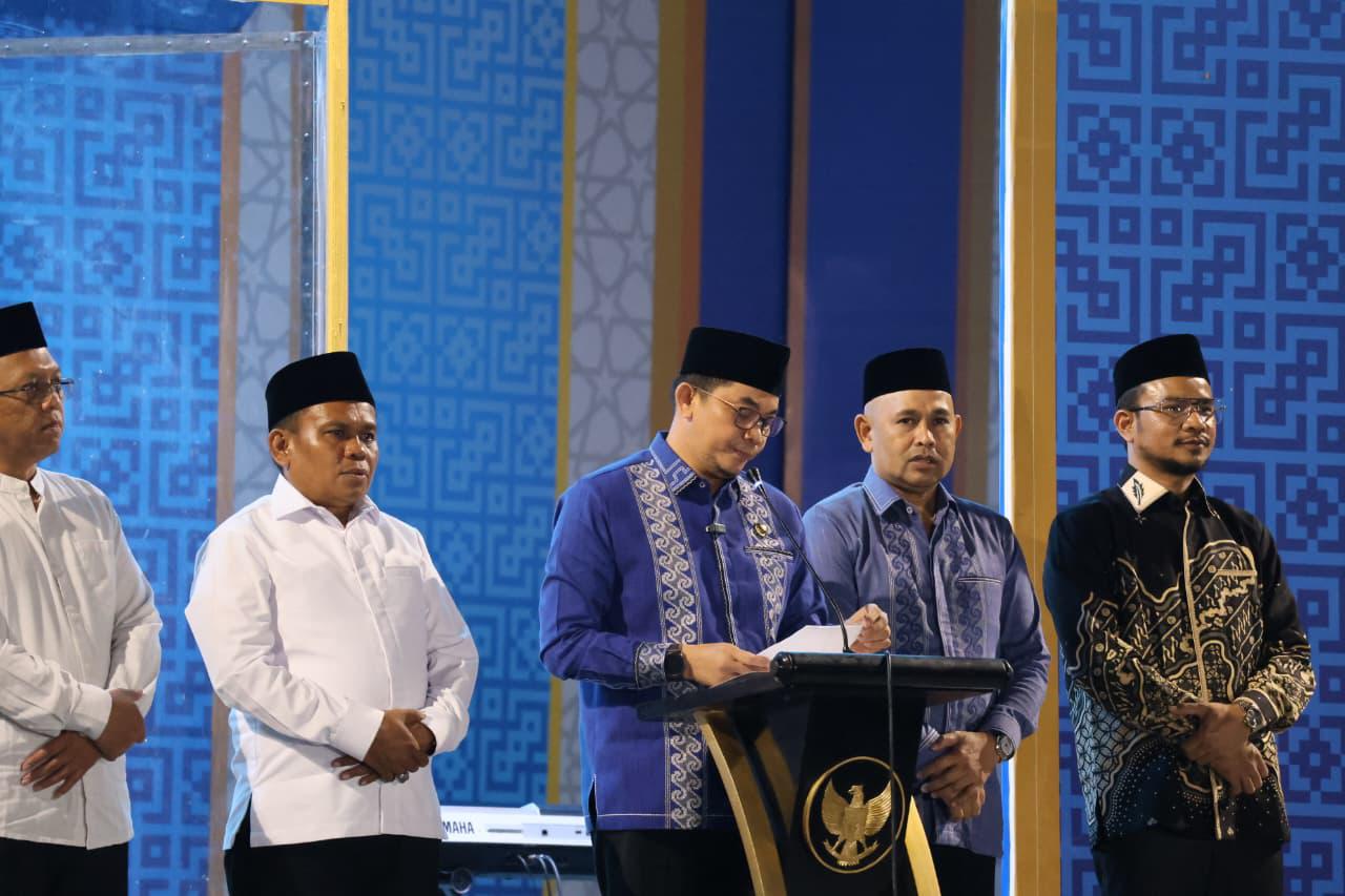 KABAR GEMBIRA: Bupati Tanah Bumbu Andi Rudi Latif menjanjikan tambahan paket umrah diperebutkan peserta di acara pembukaan MTQ Nasional XXI di Kusan Tengah.