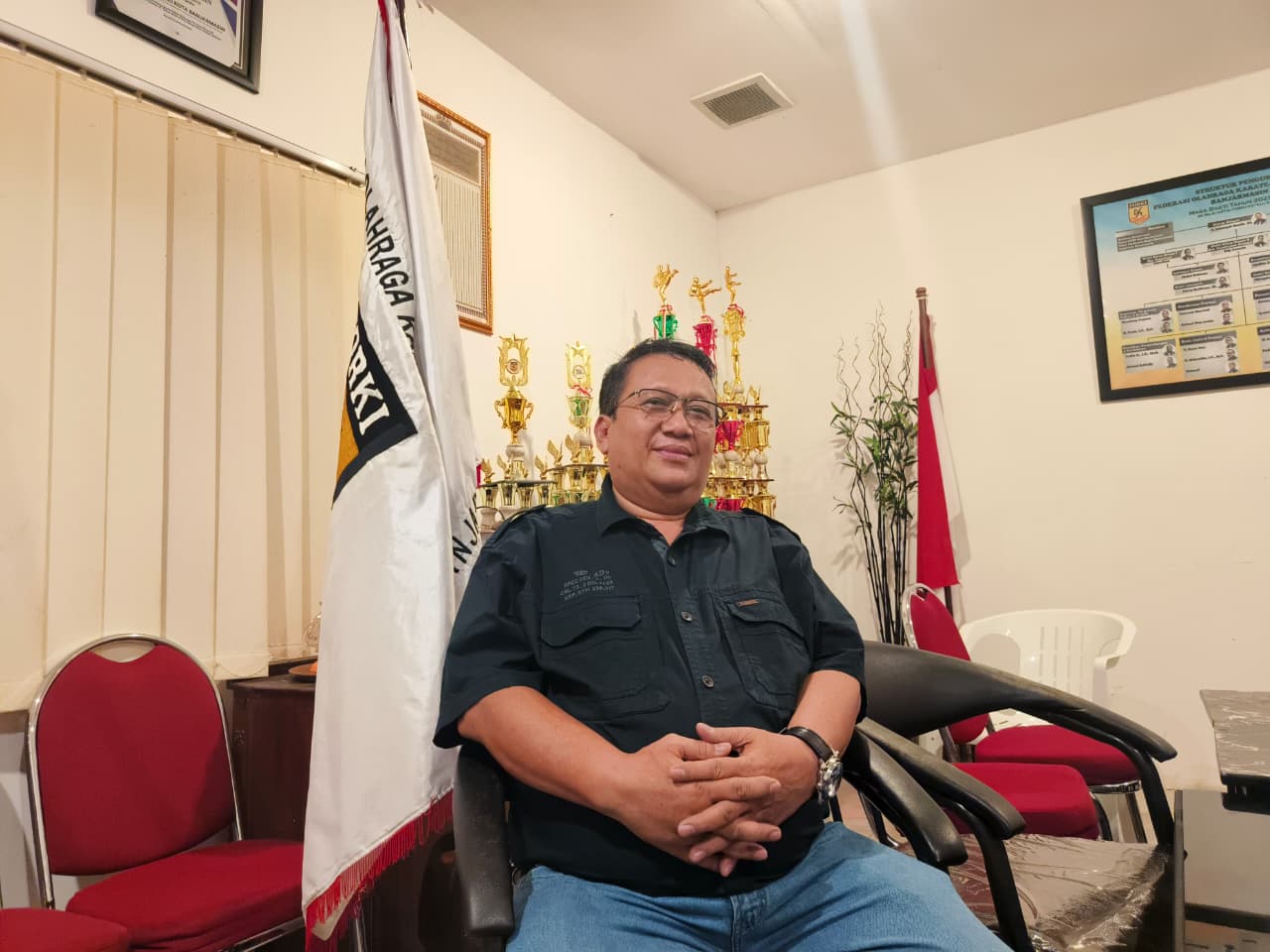 REGENERASI: Ketum Forki Banjarmasin Edy Sunarto saat ditemui di sela-sela kesibukannya.