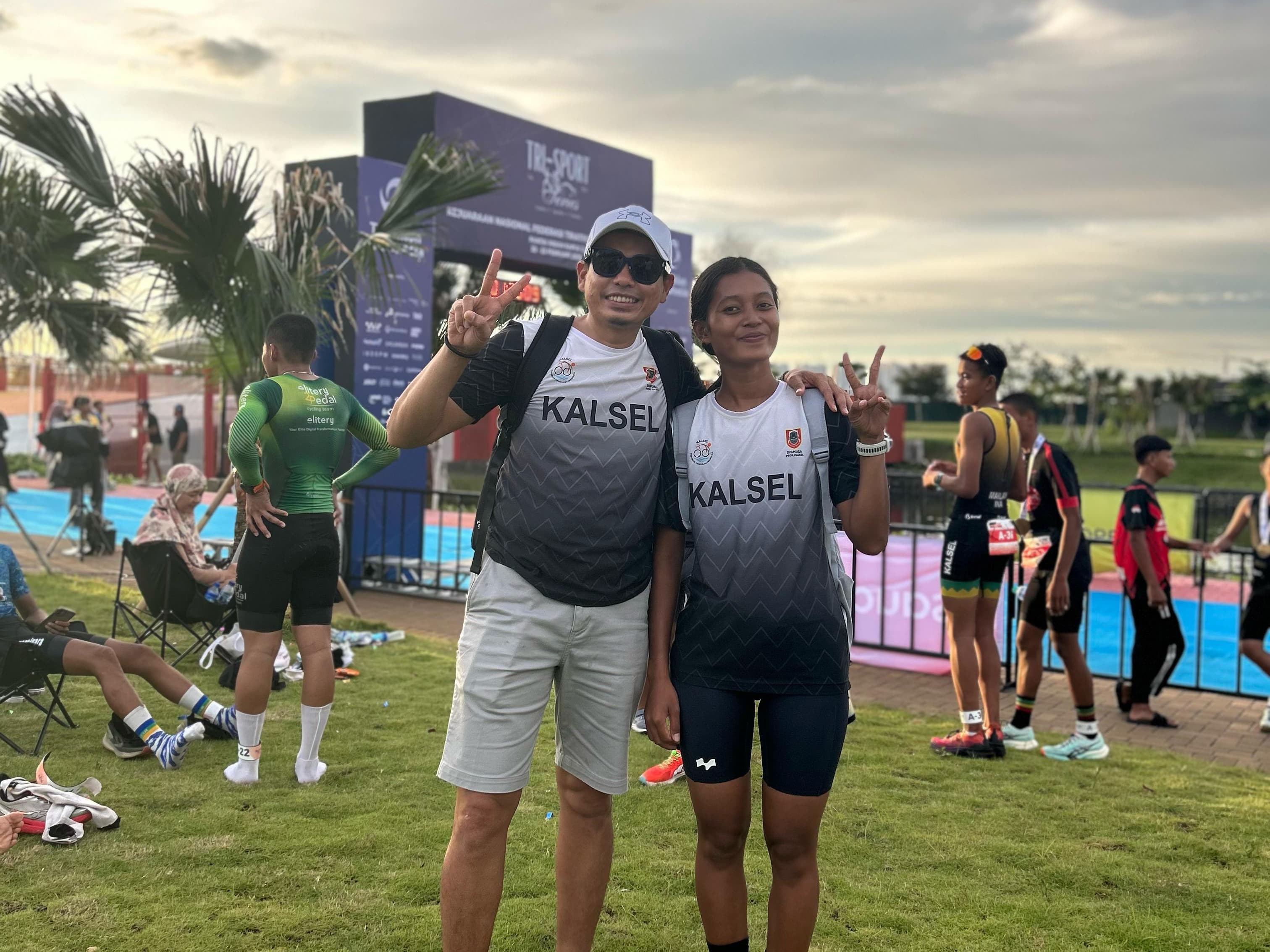 PELATNAS: Azizah Khusnul Qotimah, atlet triathlon Kalsel yang resmi menembus pelatnas memperkuat Tim Indonesia pada SEA Games Thailand 2025. (dok FTI Kalsel)