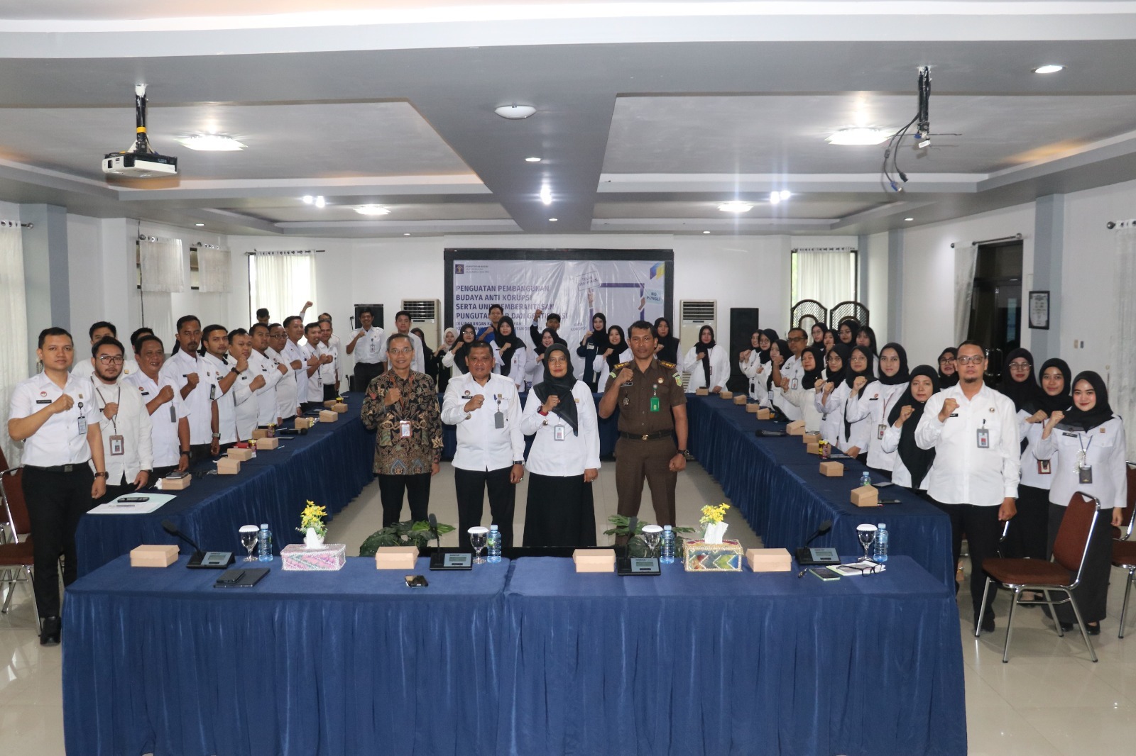 BERINTEGRITAS:Kanwil Kemenkum Kalsel melaksanakan kegiatan Penguatan Pembangunan Budaya Anti Korupsi serta UPP/UPG, Rabu (19/11/2025).