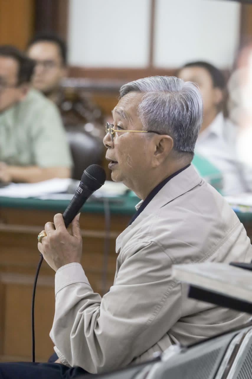 Guru Besar Fakultas Hukum Universitas Gajah Mada (UGM), Prof Dr Nindyo Pramono