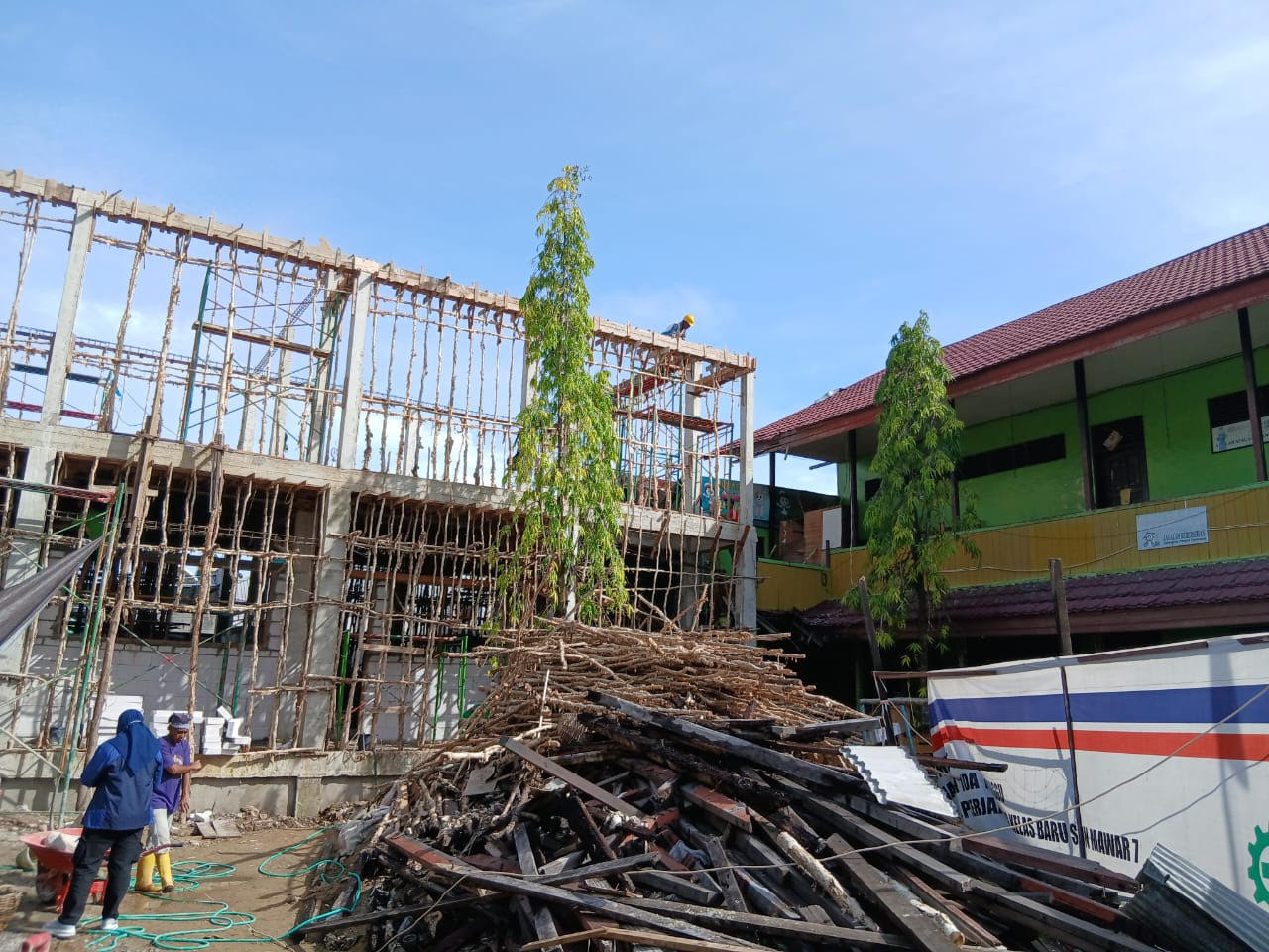 RENOVASI: Proyek rehabilitasi bangunan SDN Mawar 7 di Jalan Cempaka IX, Banjarmasin Tengah.