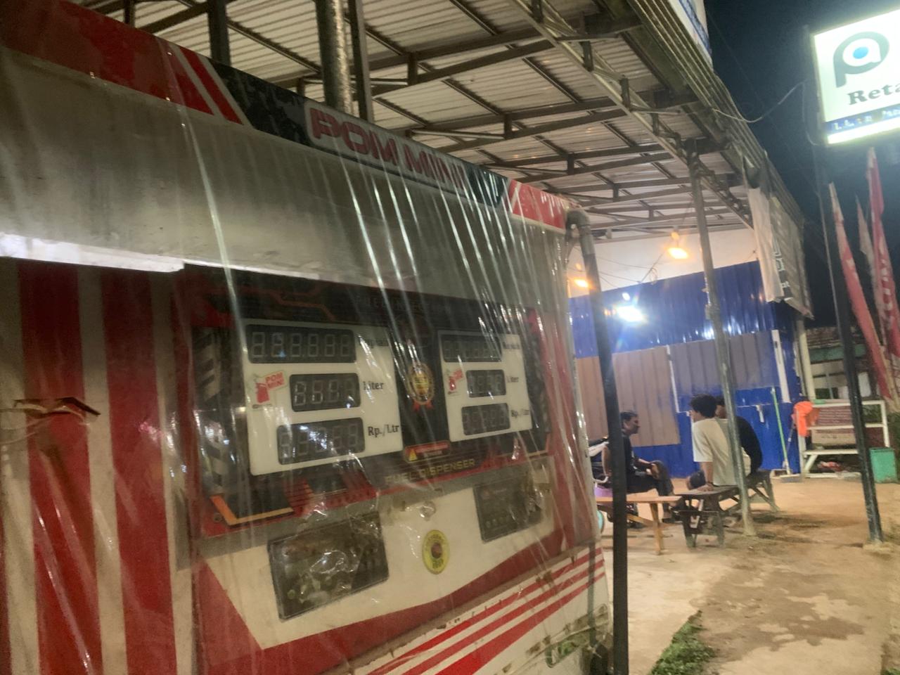 CEGAH KEBAKARAN: Salah satu pom mini di Kecamatan Satui, Kabupaten Tanah Bumbu, yang beroperasi tanpa kelengkapan APAR.