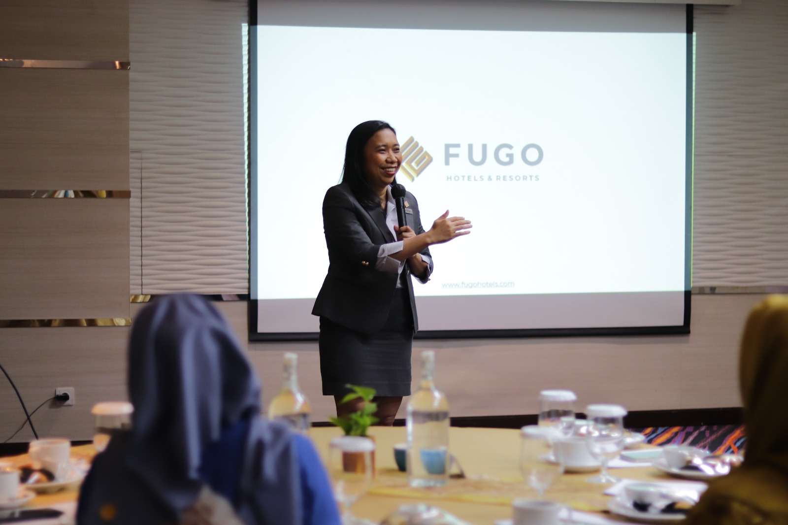 HARI GURU: FUGO Hotel mengundang para guru dari sejumlah sekolah yang menjalin kerja sama magang.