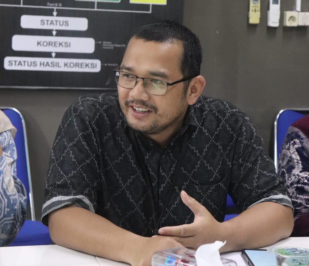NARASUMBER: Anggota Bawaslu Tabalong, Taberani