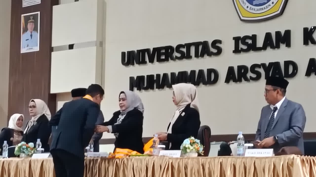 SARJANA:Fakultas Ekonomi (FE) UNISKA menggelar Yudisium, Rabu (26/11/2025).