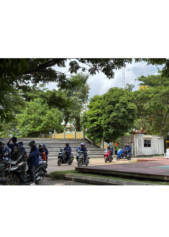 JILID II: Massa aksi jilid II terpantau mulai berdatangan di lokasi wisata Patung Bekantan Jalan Kapten Piere Tendean. Rabu (27/11/2025) (Zulvan Rahmatan/Radar Banjarmasin)