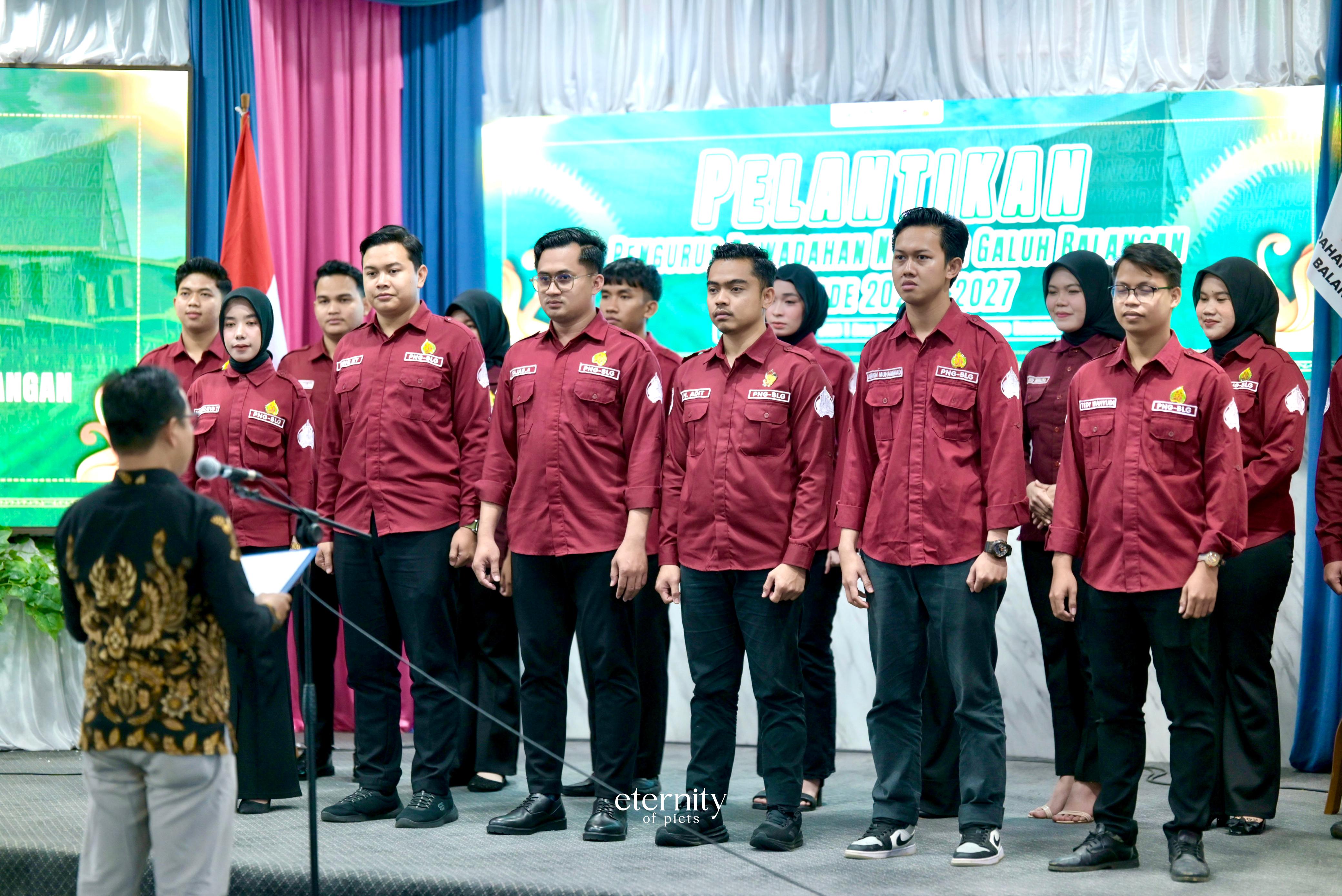 KHIDMAT : Suasana Pelantikan Pengurus Pawadahan Nanang Galuh Balangan Periode 2025-2027 Aula Benteng Tundakan, Kantor Bupati Balangan, Paringin Selatan, Sabtu (22/11).