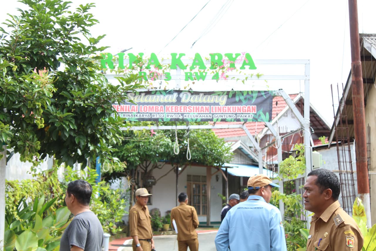 PENILAIAN: Kelurahan Guntung Paikat ikut serta penilaian kebersihan lingkungan