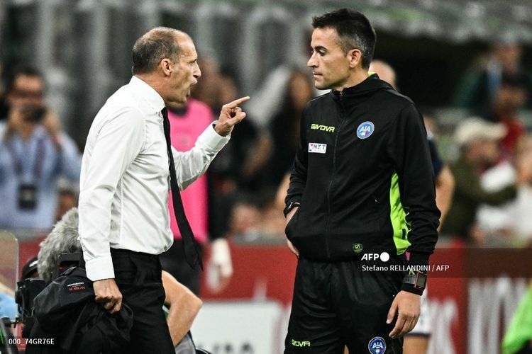 PANAS: Massimiliano Allegri diganjar kartu merah saat laga AC Milan kontra Lazio di Liga Italia (Serie A) 2025-2026, Minggu (30/11) dini hari WIB.