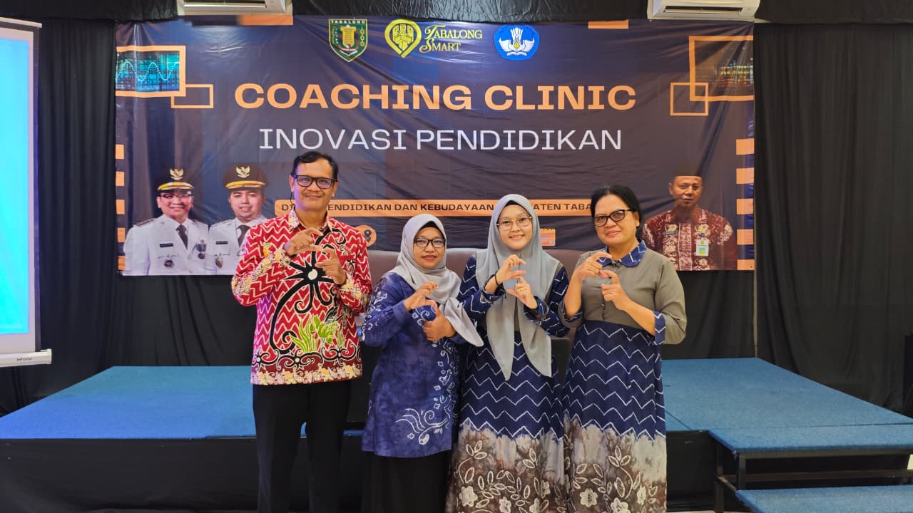 INOVASI: Empat guru inovator wilayah utara Tabalong saat mengikuti sesi coaching clinic inovasi pendidikan.