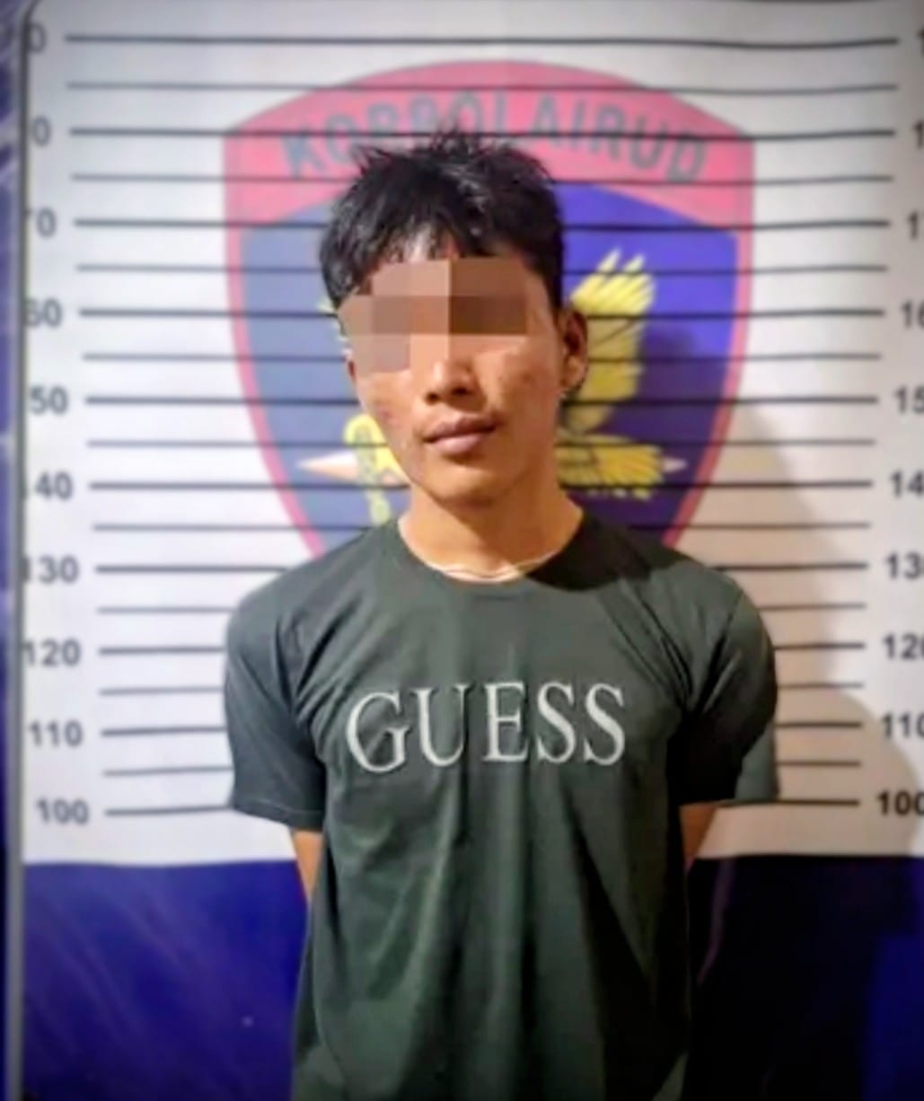 MELANGGAR: Pelaku A warga Desa Banua Hanyar Kecamatan Sungai Tabukan Kabupaten HSU, tertangkap saat melakukan aktivasi Illegal Fishing di wilayah hukum Polres HSU. (Foto: Polairud/Radar Banjarmasin)