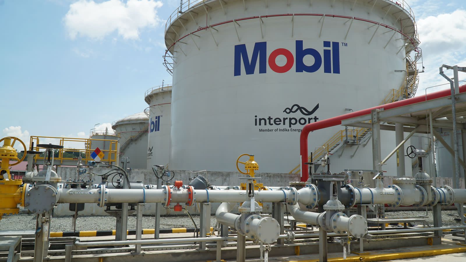DEPO: Salah satu fasilitas mobil diesel di Terminal KGTE Balikpapan.