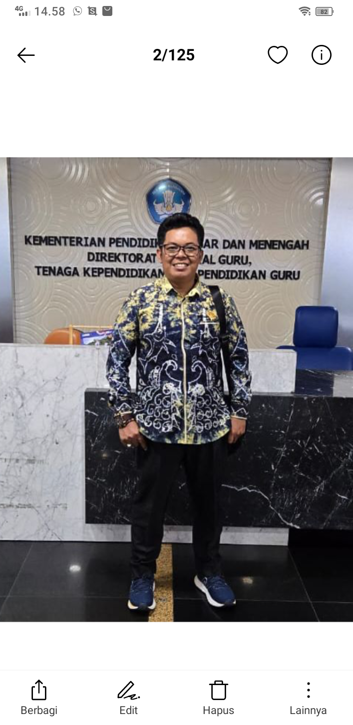 PEDULI: Rahmad Anggota DPRD Kotabaru saat berada di Kementerian Pendidikan Dasar dan Menengah (Kemendikdasmen). Foto: Rahmad untuk Radar Banjarmasin.