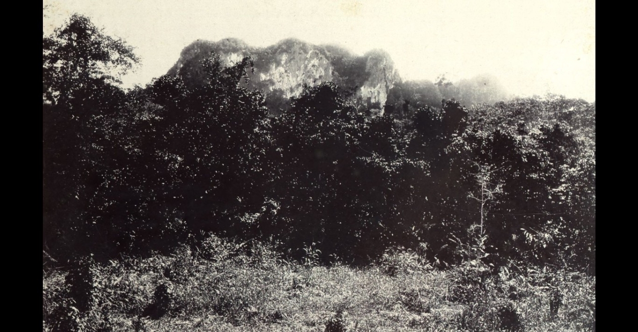 GUNUNG: Kondisi geografis Paramasan era awal 1900-an, wilayah berbukit tanpa dataran, dikelilingi pegunungan dan hutan lebat.
