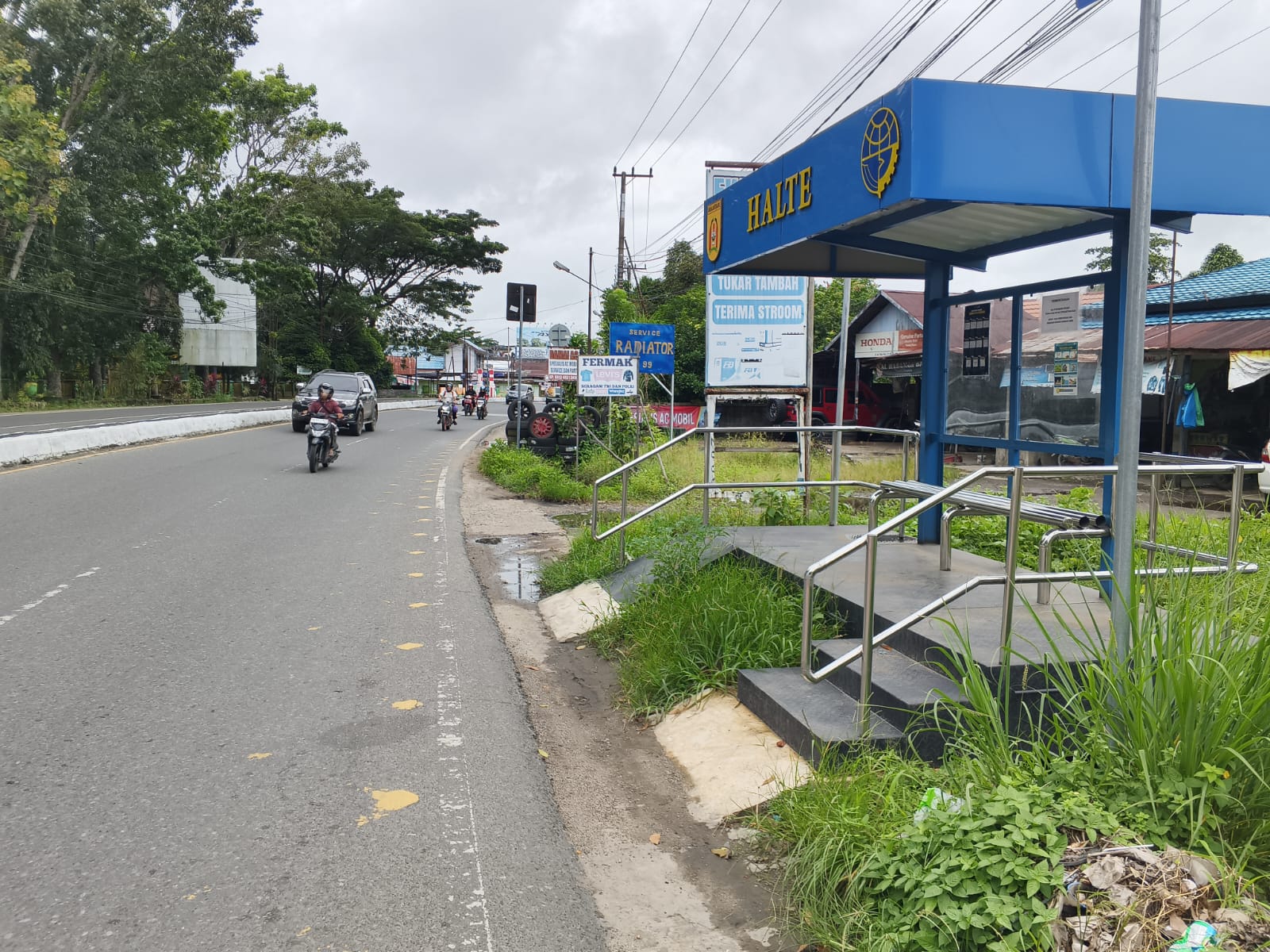 HALTE BARU: Salah satu halte baru trans Banjarbakula di Banjarbaru,