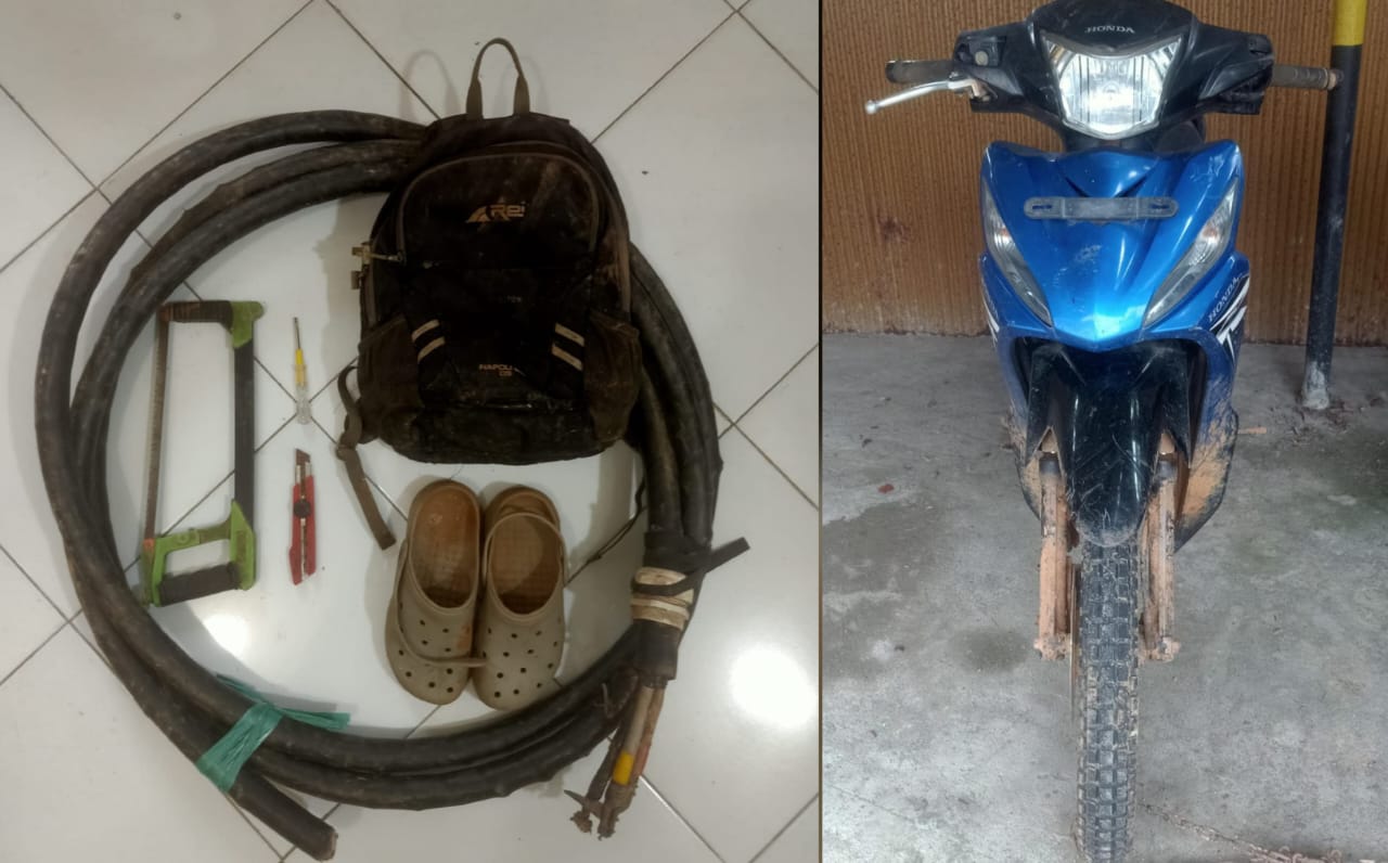 MENCURI KABEL: Barang bukti gulungan kabel sumur bor Pertamina di Tabalong dan motor yang ditinggalkan pelaku.