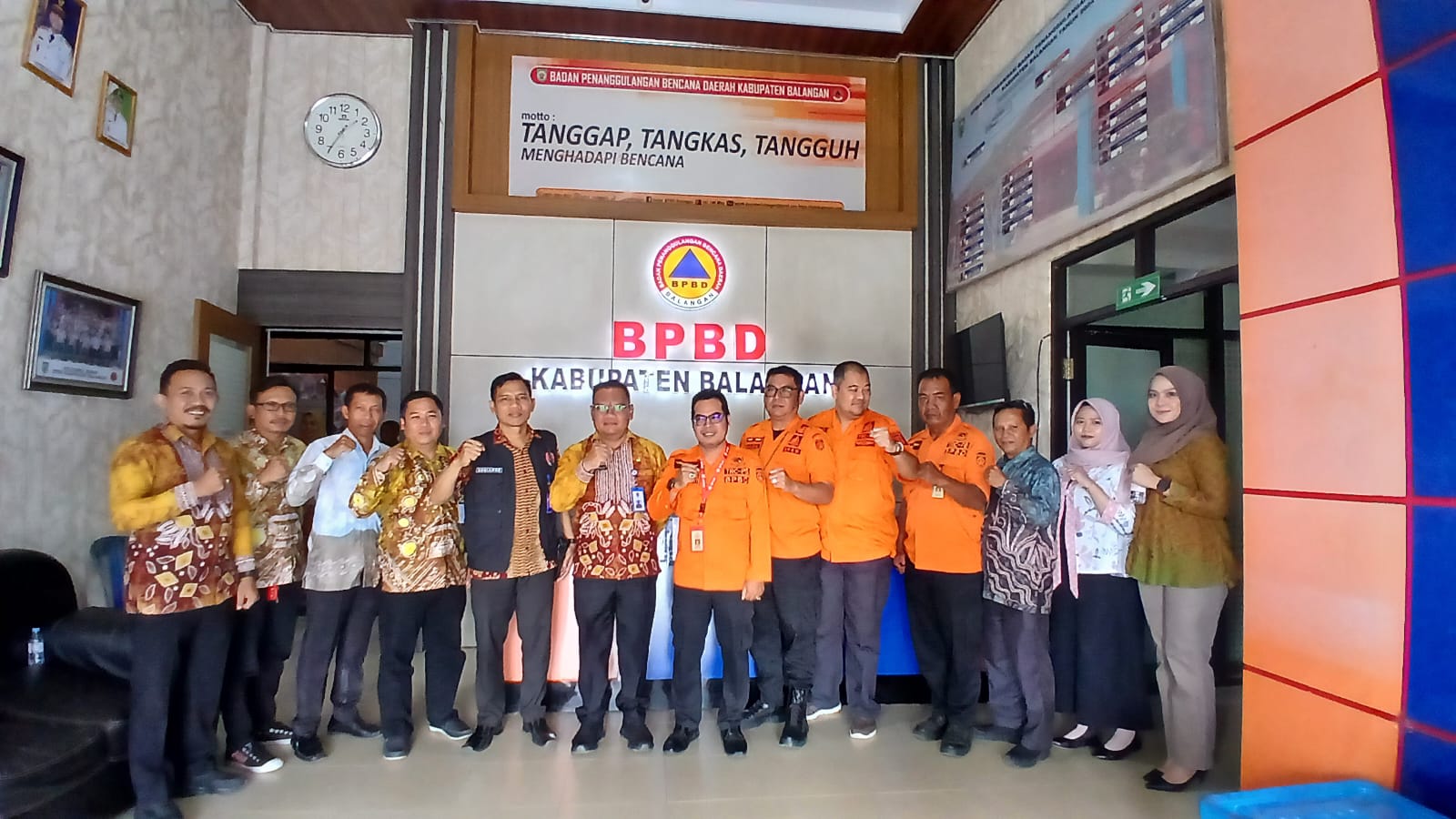 Kepala Pelaksana BPBD Balangan H Rahmi menerima kunjungan BPBD HSU dalam rangka penguatan koordinasi dan berbagi praktik penanganan bencana.