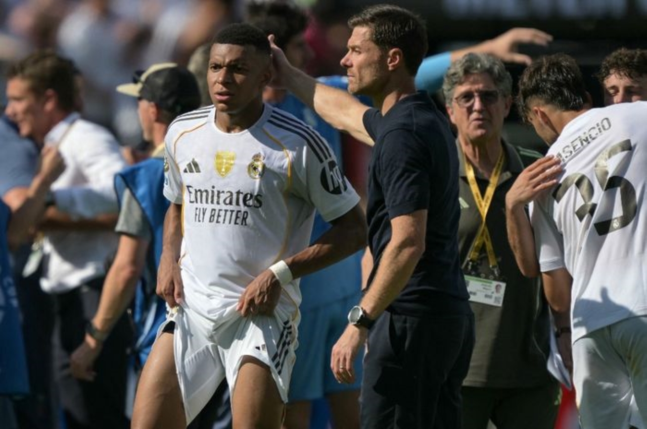 MEMANAS: Drama di balik layar Real Madrid terus memanas seiring masa jabatan sang pelatih, Xabi Alonso berada di ujung tanduk.