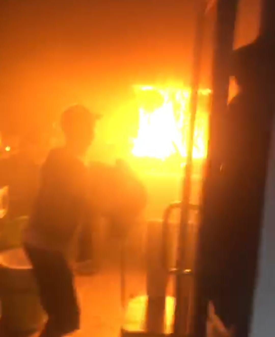 API: Salah satu titik diduga munculnya api di satu ruangan di Cazt Gamez Jalan Adhyaksa Banjarmasin.