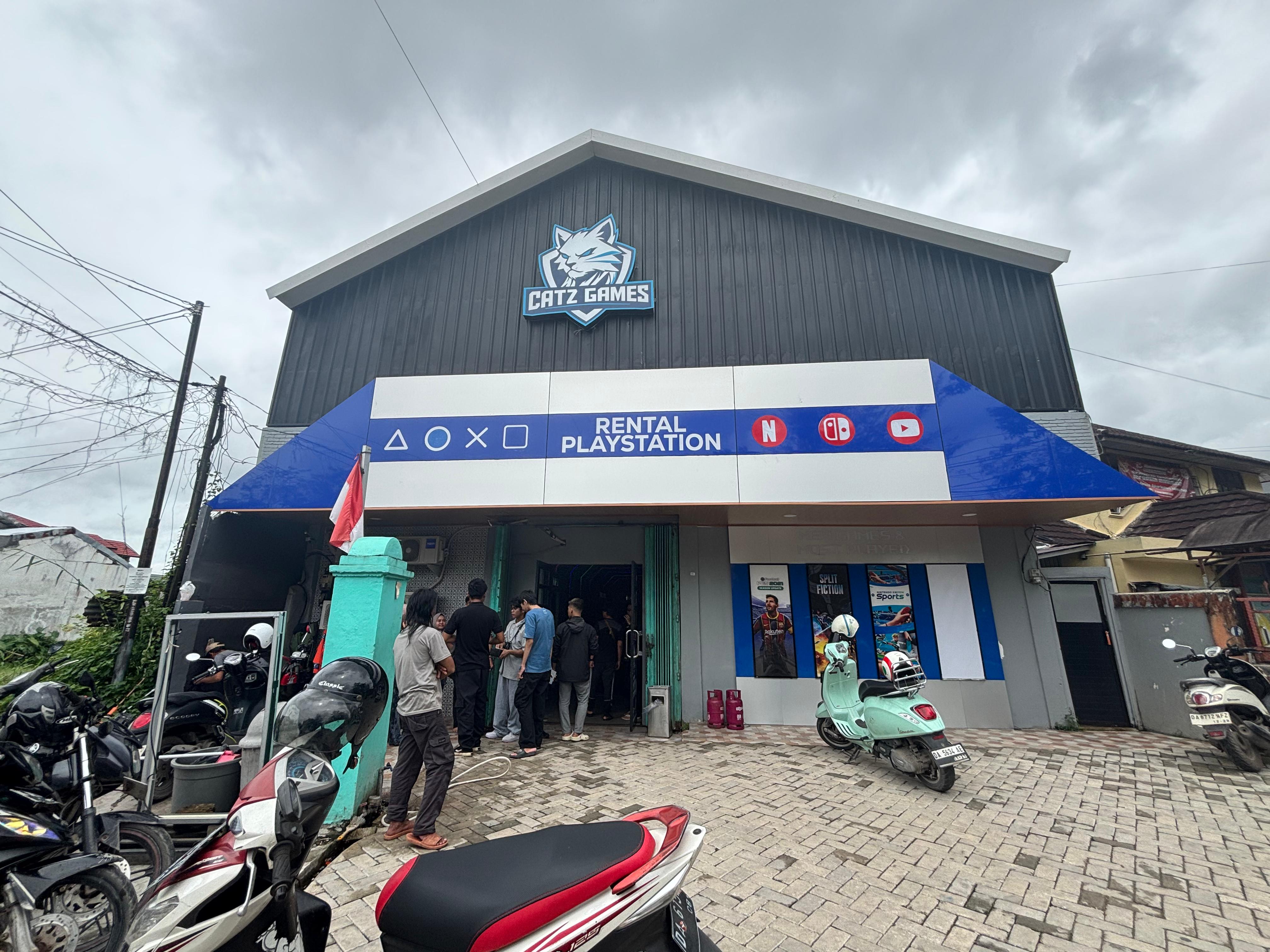 KEBAKARAN: Kondisi terkini usai kebakaran menimpa salah satu ruangan di Catz Games di Jalan Adhyaksa, Banjarmasin.