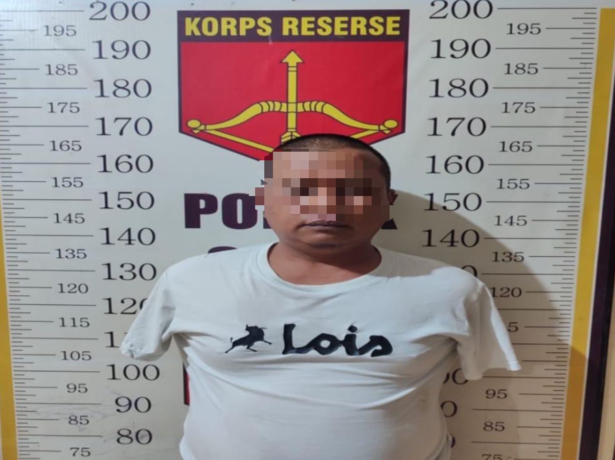 DIRINGKUS: N (47), pelaku penganiayaan diringkus polisi saat diamankan di wilayah Kecamatan Satui, Kabupaten Tanah Bumbu.