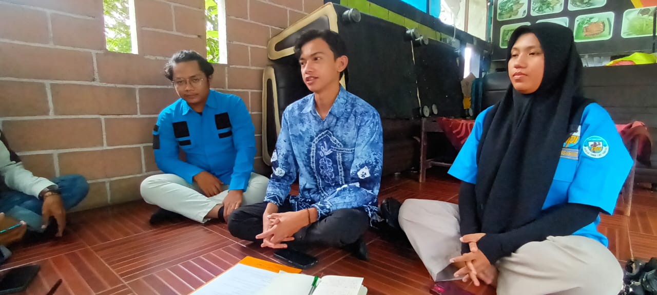 M KEVINDRA ILHAM (tengah) Ketua Pelaksana Musda KNPI Tabalong