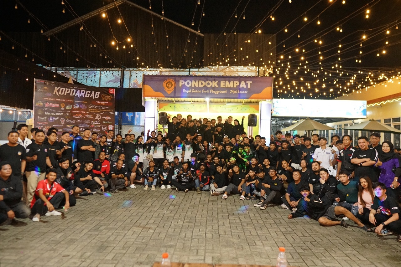 KEBERSAMAAN: Komunitas Honda CBR Banjarmasin bersama PT Trio Motor menggelar kegiatan kebersamaan bertajuk &ldquo;Gas Kuy Santuy&rdquo; di Food Court Pondok 4 Banjarbaru.