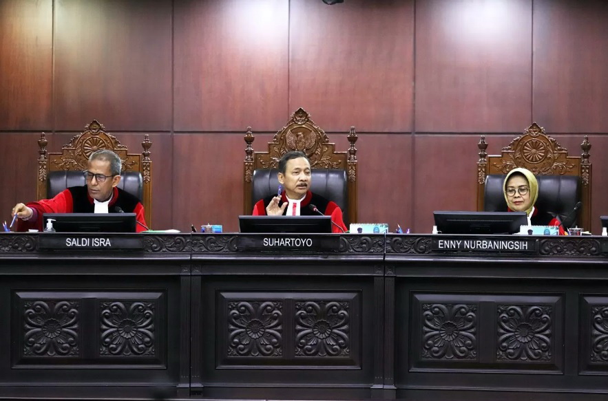 SIDANG MK: Ketua Mahkamah Konstitusi Suhartoyo memimpin jalannya sidang pembacaan putusan uji materi undang-undang.