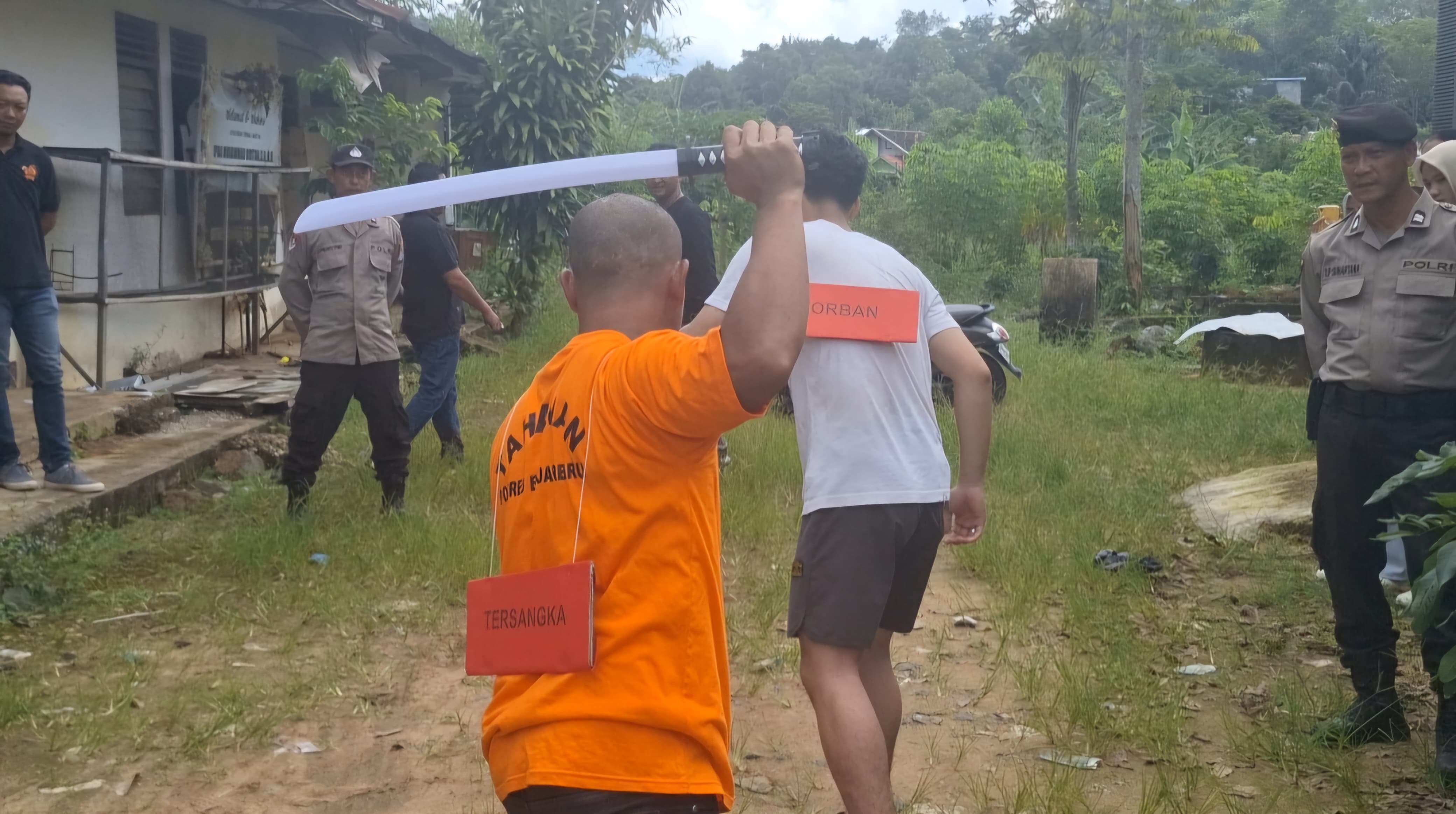 Rekonstruksi: Polsek Cempaka menggelar rekonstruksi kasus pembunuhan di Pumpung dengan memperagakan 36 adegan (Polsek Cempaka Untuk Radar Banjarmasin)