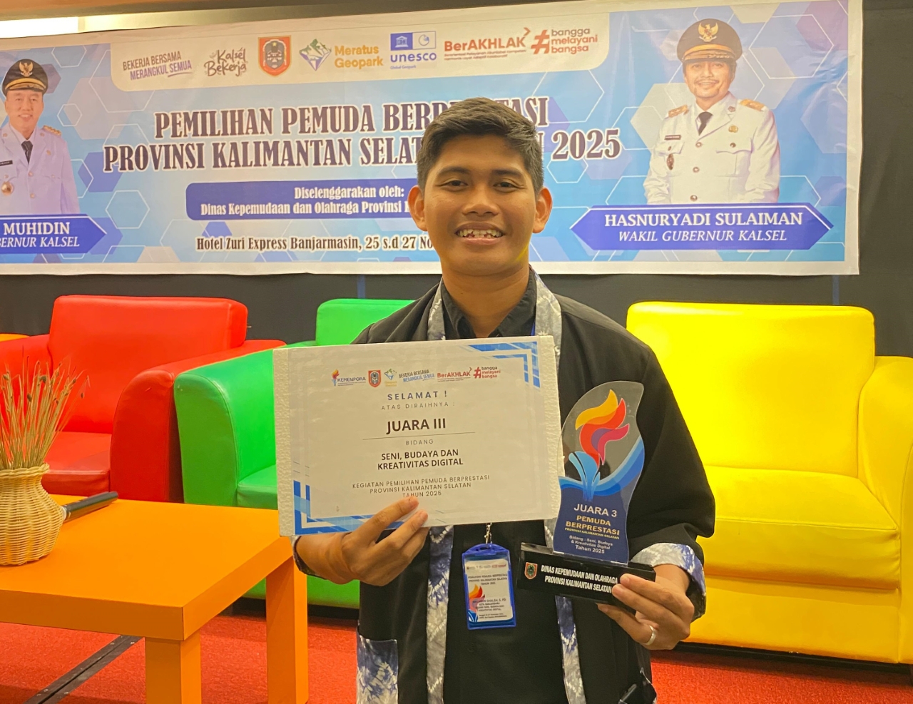 JUARA: Waladun Shaleh, peraih Juara III Pemilihan Pemuda Berprestasi Provinsi Kalimantan Selatan 2025 pada kategori Seni, Budaya, dan Kreativitas Digital.
