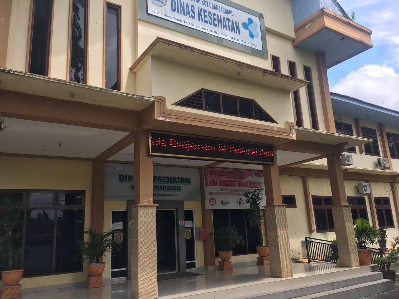Kantor dinas kesehatan Banjarbaru.