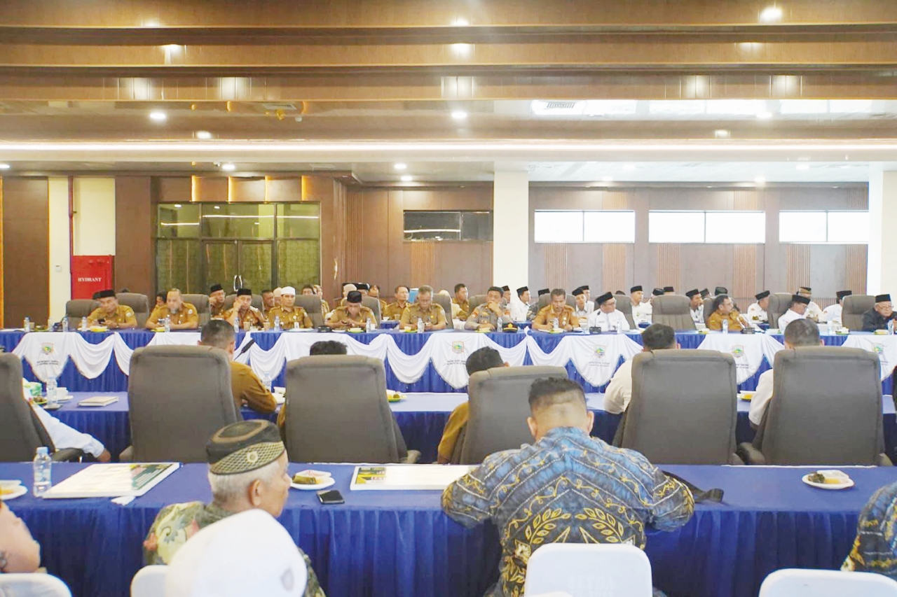 RAPAT: Saat berlangsungnya Rapat Persiapan MTQ ke-56 di Pulau Laut Selatan.