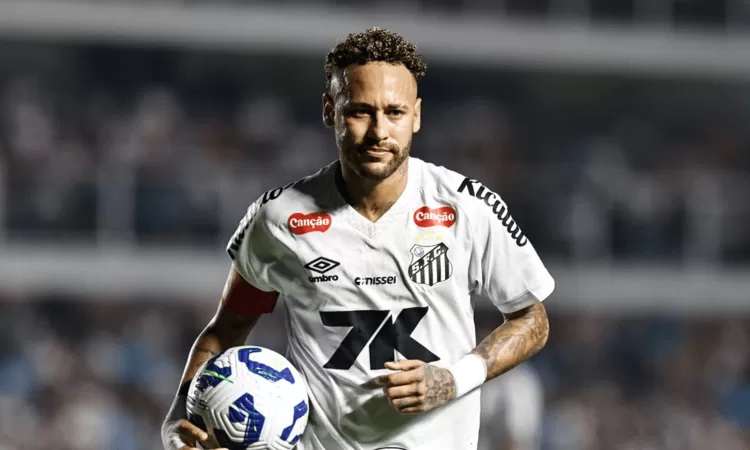 JALANI OPERASI: Neymar menjalani operasi minimal invasif pada lutut kiri, sebagaimana diumumkan klubnya, Santos, pada Senin (22/12).